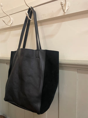 Banana republic black leather on sale tote